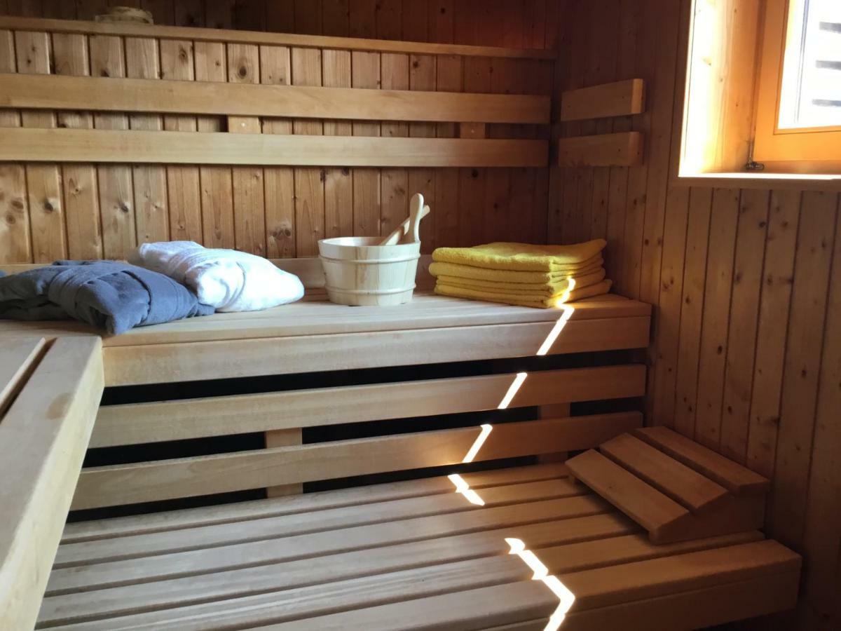 "Natur Pur" Ferienwohnung Mit Eigener Sauna Rons Extérieur photo